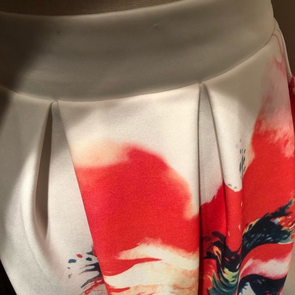 Cleo gently used soft stretchy M juniors size - Picture 4 of 5